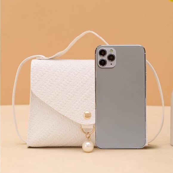 ⚠️Clearance Solid Mini White Crossbody Bag - Picture 3 of 6
